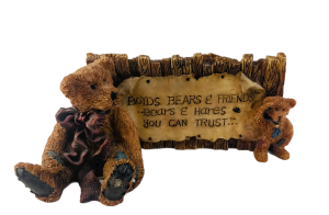 Boyds Bears & Friends – “Bear Signage with Plaque”