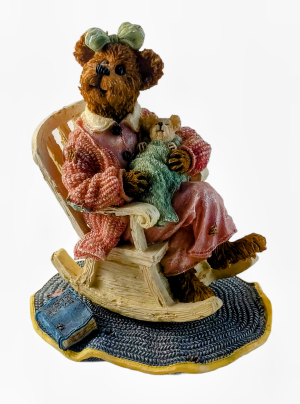 The Bearstone Collection – “Momma McNewbear with Babykins…Rock-A-Bye Baby”
