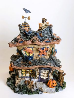 Boyds Bearly – Built Villages – “Punky Boobear’s Haunted Halloween House” #12/25 + Accessories