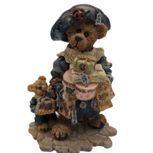 Boyds Bears & Friends – “Grace & Jonathan…Born to Shop”