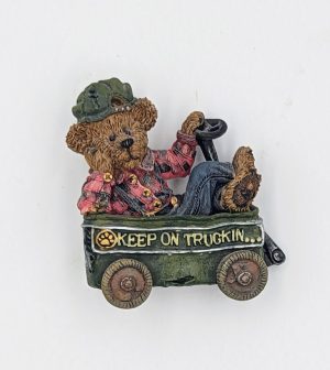 Boyds Bears Bearwear Pin – “Huck…Keep On Truckin…”