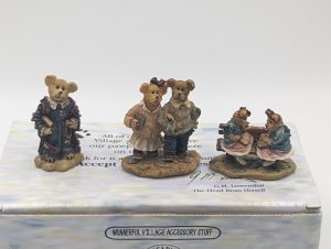 Boyds Bearly – Built Villages – “The Chapel in the Woods” Accessories