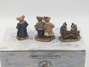 Boyds Bearly – Built Villages – “The Chapel in the Woods” Accessories