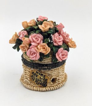 Boyds Bears – Uncle Bean’s Treasure Boxes – “Pinkie’s Flower Basket with Rose McNibble”