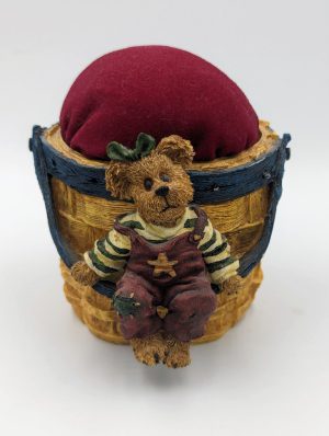 Boyds Bears & Friends – “Miss threadley…On Pins and Needles”