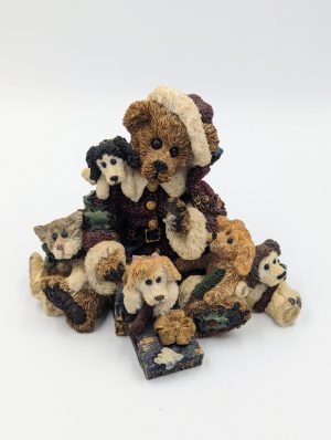 Boyds Bears & Friends – “Kringle and Company”
