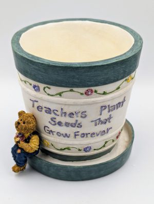The Boyds Collection LTD – “Miss Bloominbeary’s Pencil Holder”