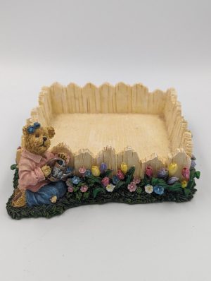 The Boyds Collection LTD – “Miss Bloominbeary’s Memo Holder”