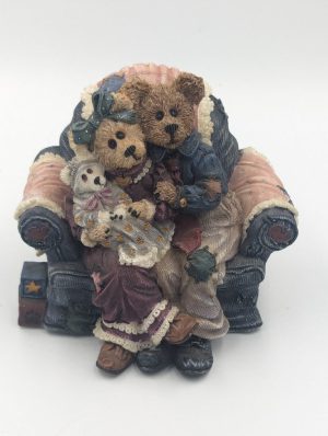The Bearstone Collection – “Momma & Poppa Mcnewbear with Baby Bundles”