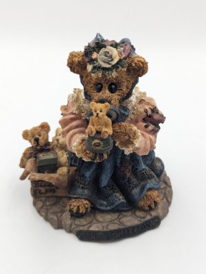 Boyds Bears & Friends – “The Collector”
