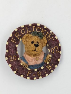 Boyds Bears Bearwear Pin – “Frolickin F.O.B. 2002”