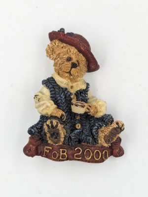 Boyds Bears Bearwear Pin – “F.O.B. 2000”