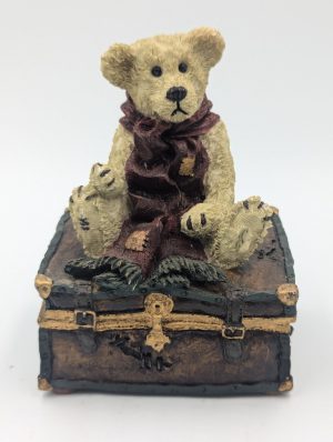 The Bearstone Collection – “Arthur on Trunk”