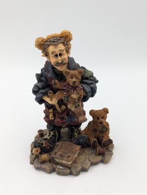 The Wee Folkstone Collection – “T.H. “Bean” … The Bearmaker Elf”