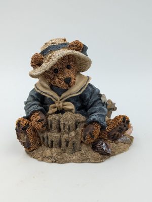 Boyds Bears & Friends – “Bailey at the Beach”