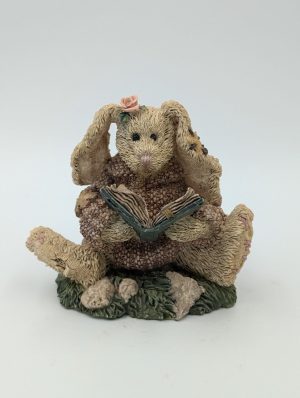 Boyds Bears & Friends – “Daphne …The Reader Hare”