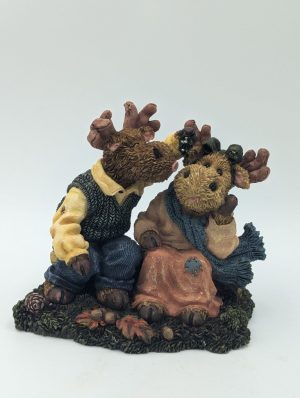 Boyds Bears & Friends – “Mervin & Mattie… Under the Mooseltoe”