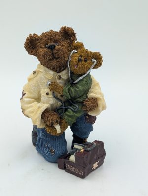 Boyds Bears & Friends – “E.M.T. Bearsley with Carey…To the Rescue”