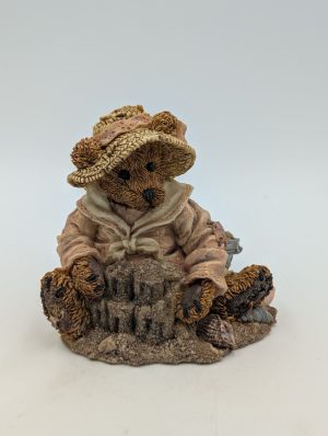 Boyds Bears & Friends – “Bailey at the Beach”