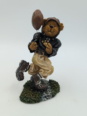 The Bearstone Collection – “Vinny Catch ‘Em All… 4th and Long”