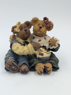 The Bearstone Collection – “Edie & Geri… A Week of Sundaes”
