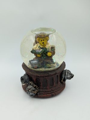 Boyds Bears Waterglobe – “Elliot… The Hero”