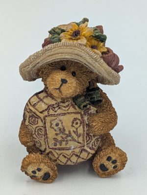 The Boyds Bears – Iddy Biddy bubbas – “Momma”