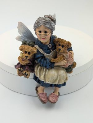 The Wee Folkstone Collection – “Grandma Faeriehugs”