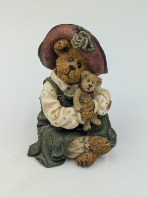 The Bearstone Collection – “Patricia with Buddy…Best Friends”