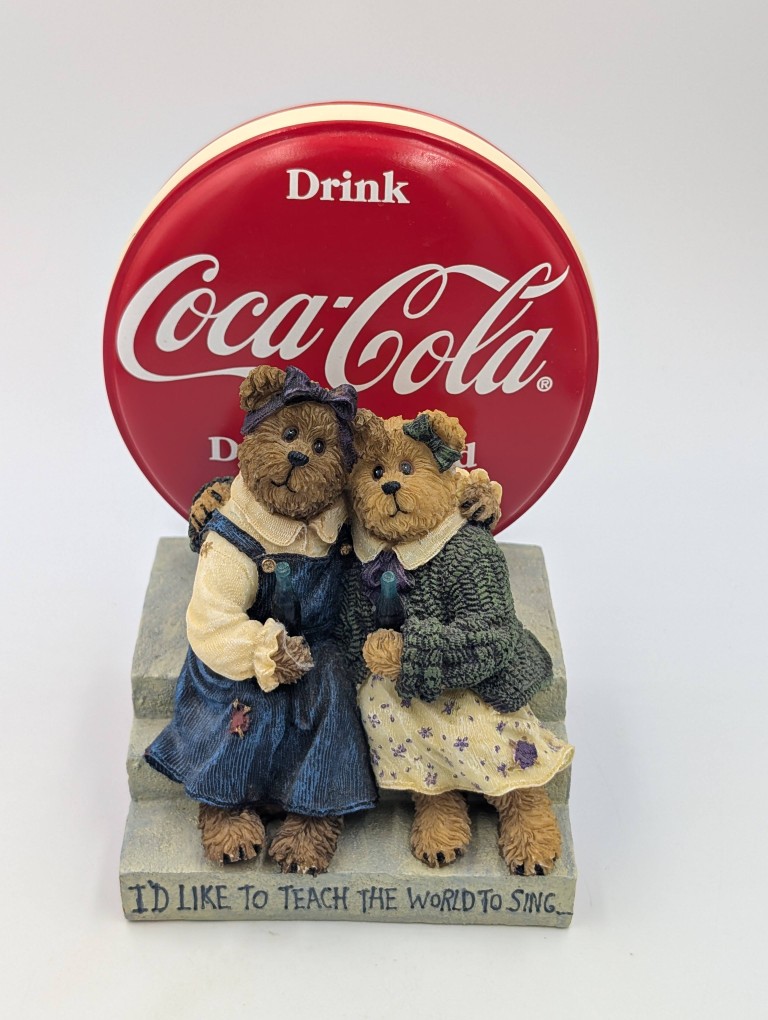 The Boyds Collection LTD - "Joanne & Cheryl... I`d Like To Teach the World To Sing" 12 PXL 20260208 214947729